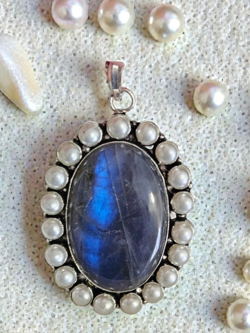 LABRADORITE AND PEARL STATEMENT PENDANT